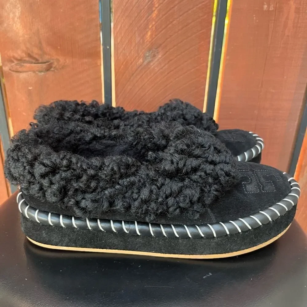 TORY BURCH SHEARLING SLIPPERS BLACK 6.5